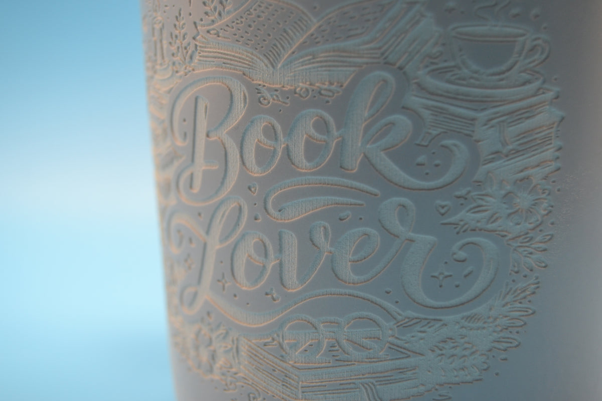 Book Lover – Tasse aus Steinzeug mit Lasergravur